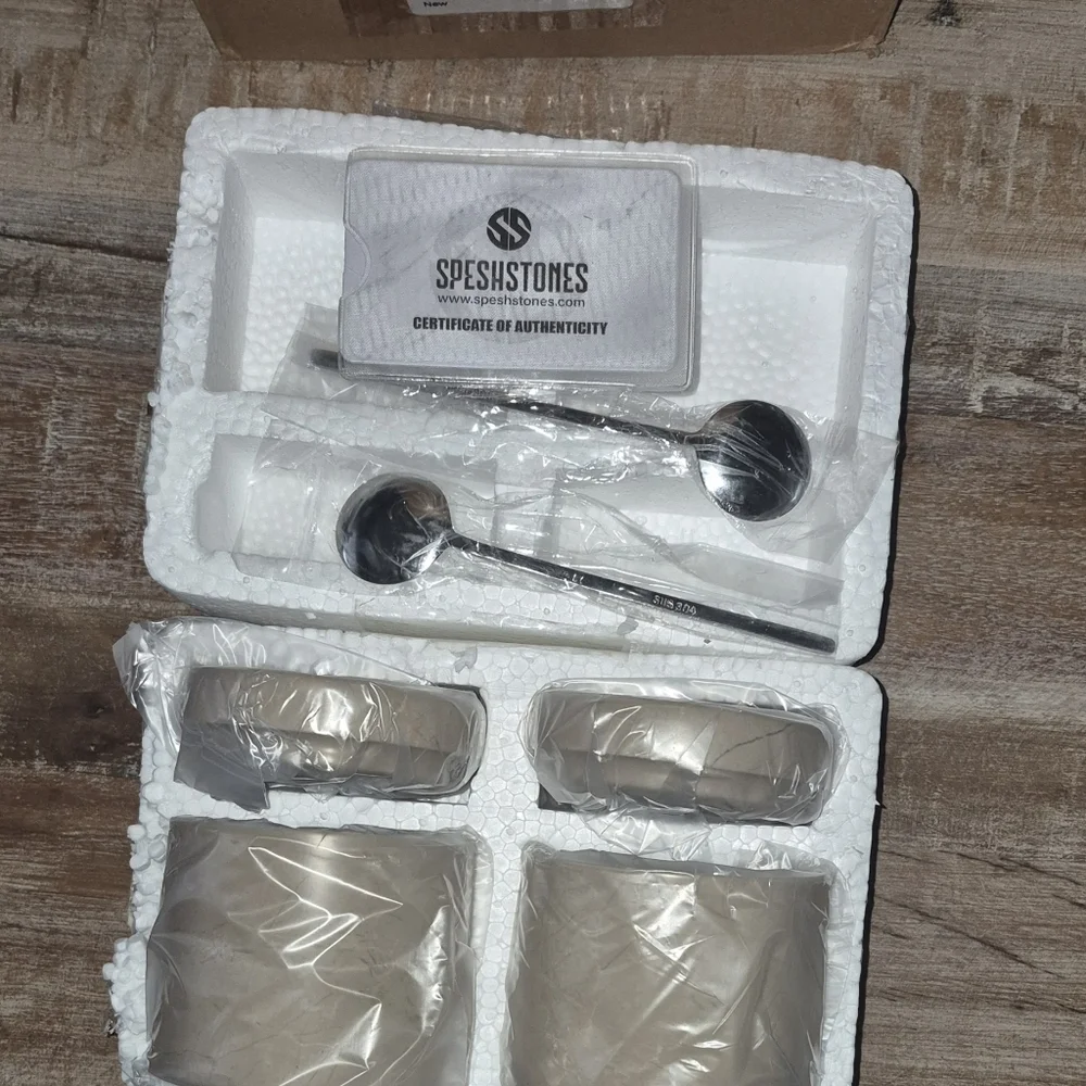 Elegant Beige Marble Spice Jar Set/salt Celler New In Original Box